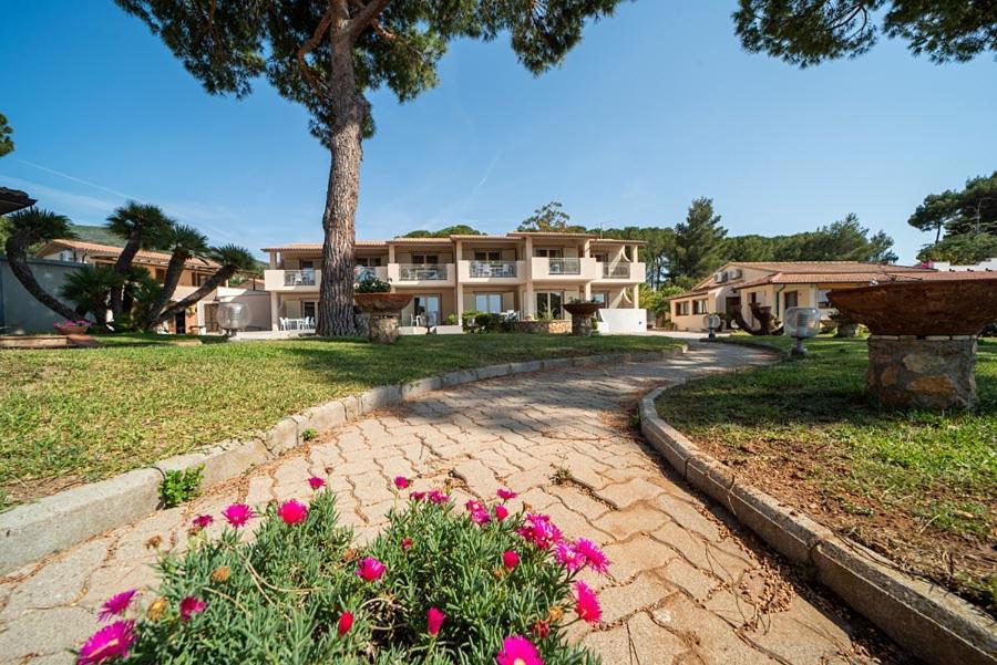 Residence Le Grazie Est Capoliveri  Exterior photo
